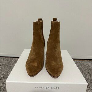 Veronica Beard Baxter Chelsea Boots - US 7.5 / Hazelwood (NWT)